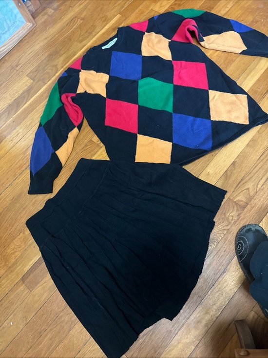 Liz Claiborne Sweaters - VTG Liz Claiborne Collection Women's Sweater and Skirt Set Size Medium